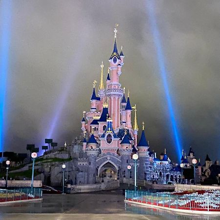 Swann Disney Appartement Montévrain Exteriör bild